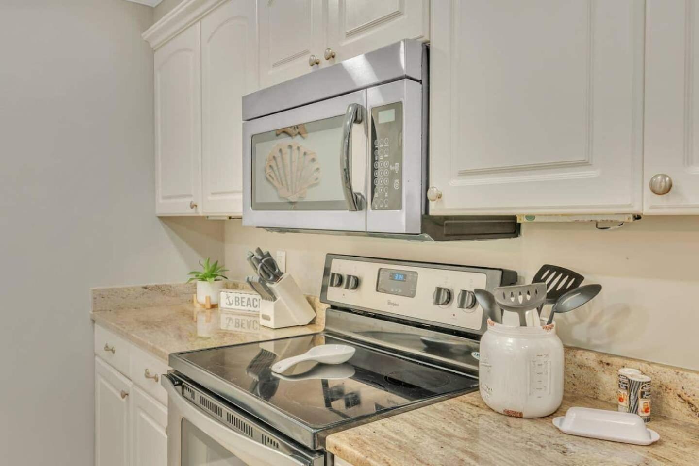 Forest Beach Condo Walk To Coligny, Pool, Tennis Хилтън Хед Айлънд Екстериор снимка